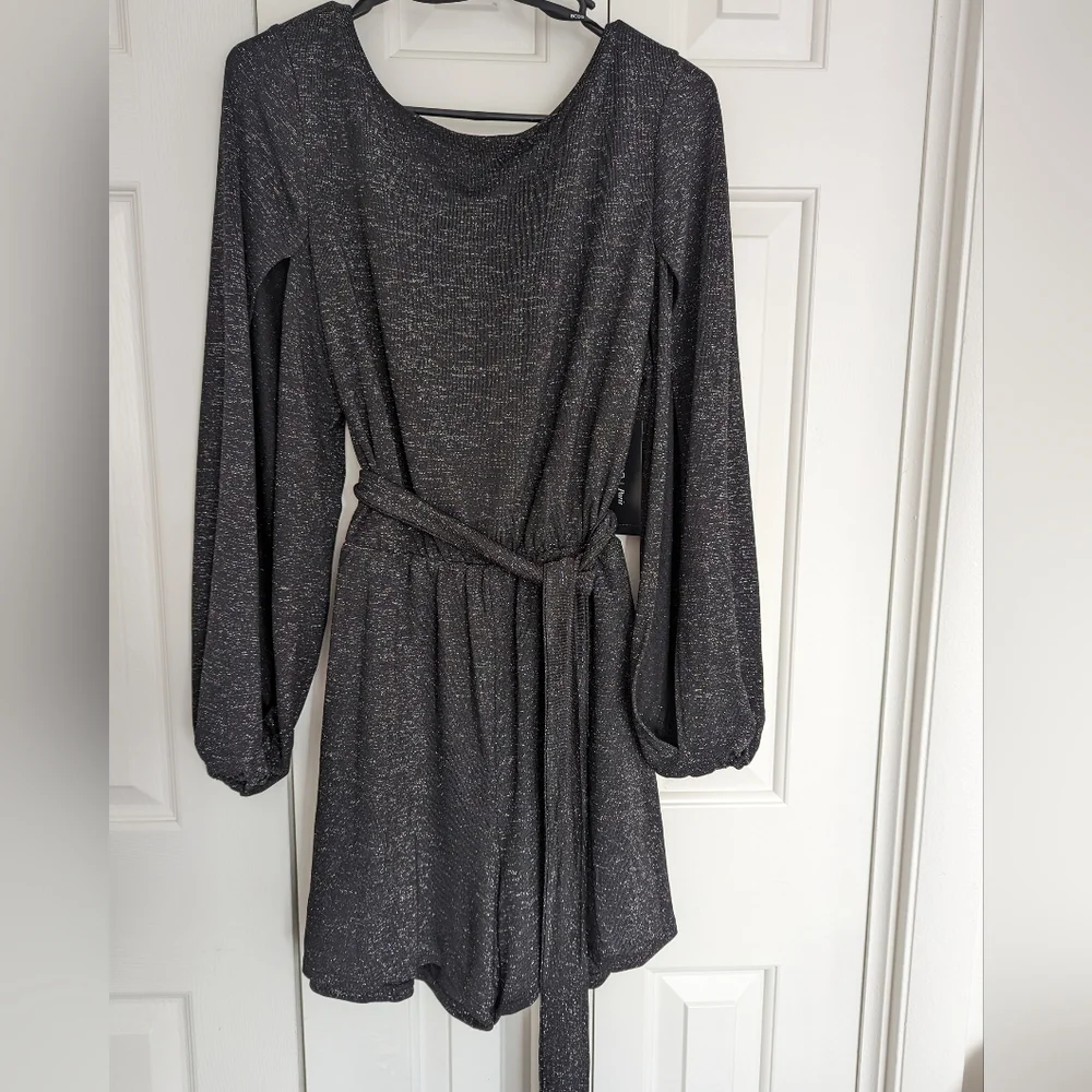 BCBG Paris Women's Sparkly Tied Waist Romper with Split Sleeves size L. - Picture 2 of 12